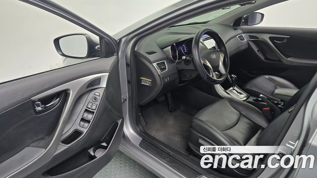 Hyundai AVANTE 2011 — photo 10