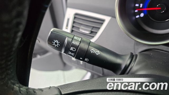 Hyundai AVANTE 2011 — photo 16