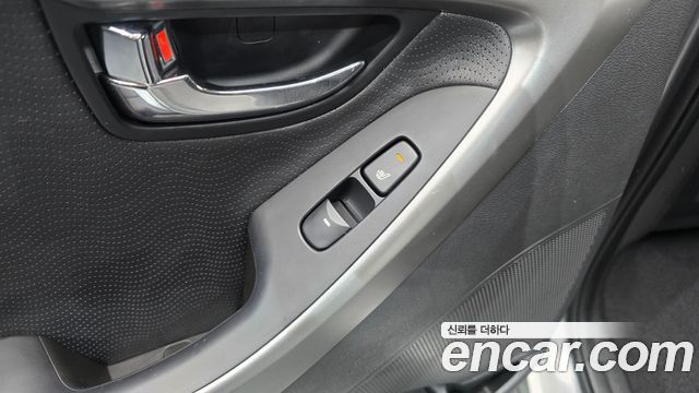 Hyundai AVANTE 2011 — photo 19