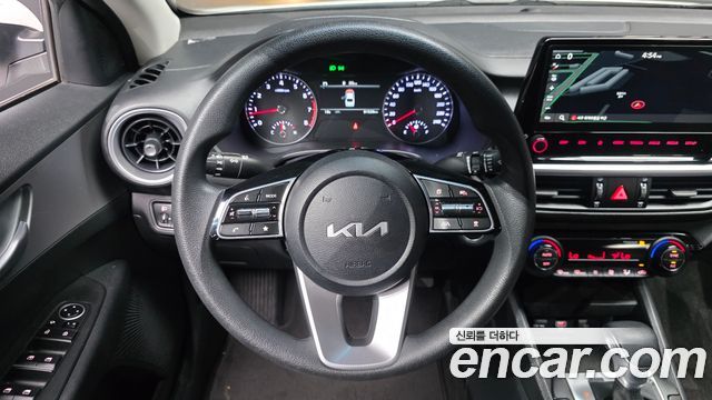Kia K3 2023 — photo 19