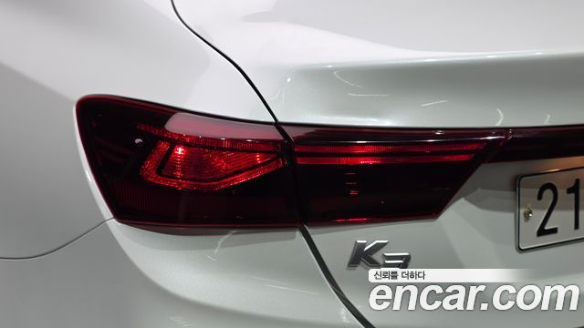 Kia K3 2023 — photo 9