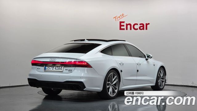 Audi A7 2020 — photo 2