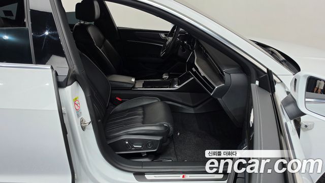 Audi A7 2020 — photo 16