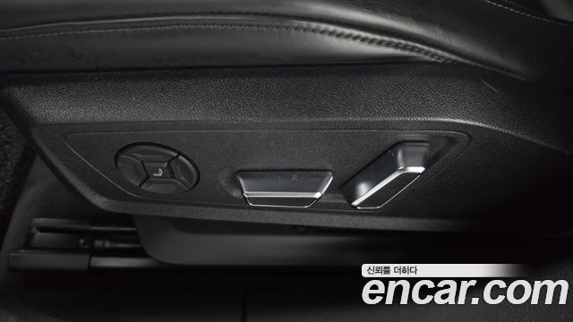 Audi A7 2020 — photo 31