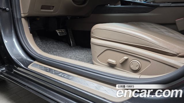 Kia K8 2022 — photo 31