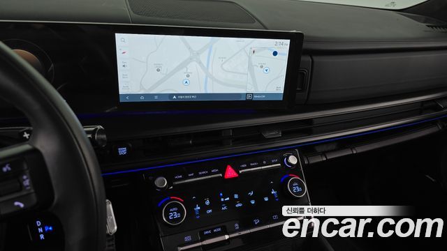 Hyundai Santafe 2024 — photo 18