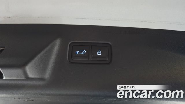 Hyundai Santafe 2024 — photo 23