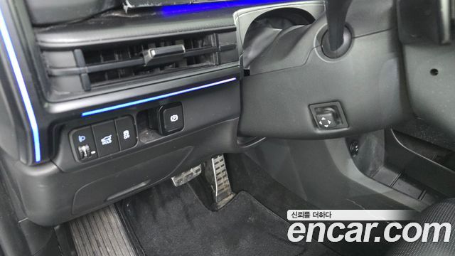 Hyundai Santafe 2024 — photo 29
