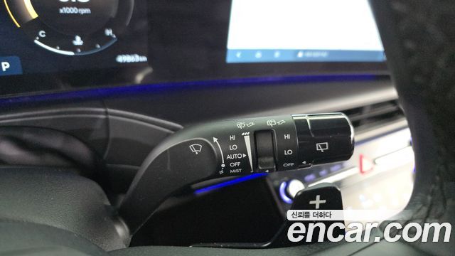 Hyundai Santafe 2024 — photo 30