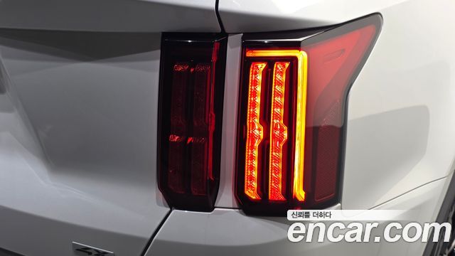 Kia Sorento 2023 — photo 9