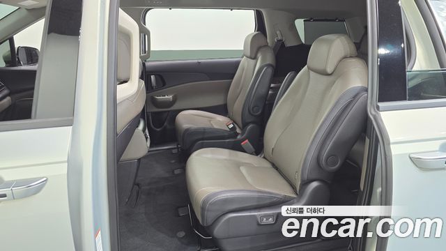 Kia Canival 2025 — photo 25