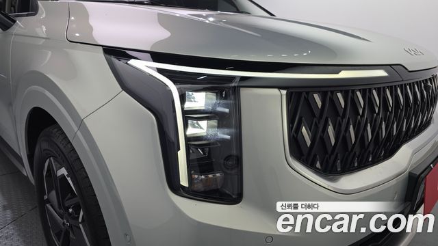 Kia Canival 2025 — photo 8