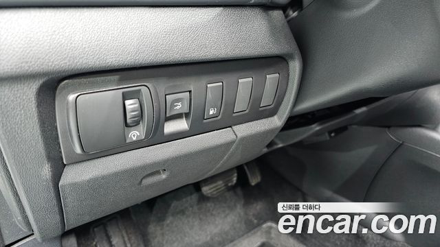 Renault Korea SM3 2014 — photo 19