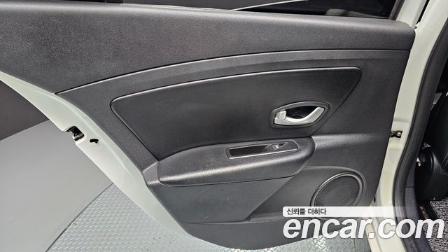 Renault Korea SM3 2014 — photo 15