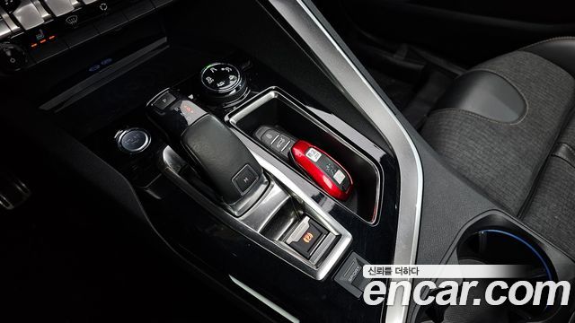 Peugeot 3008 2018 — photo 9
