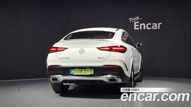 Mercedes-Benz GLE-Class 2026 — photo 4