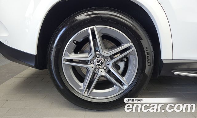Mercedes-Benz GLE-Class 2026 — photo 5