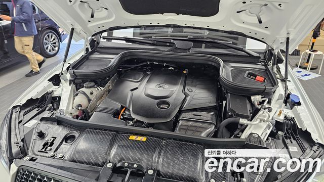 Mercedes-Benz GLE-Class 2026 — photo 6