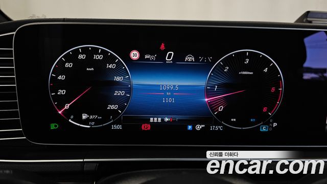 Mercedes-Benz GLE-Class 2026 — photo 11