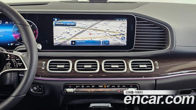 Mercedes-Benz GLE-Class 2026 — photo 25