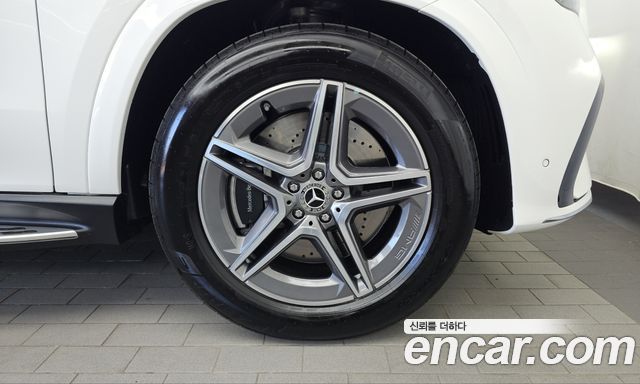 Mercedes-Benz GLE-Class 2026 — photo 7