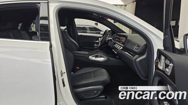 Mercedes-Benz GLE-Class 2026 — photo 16