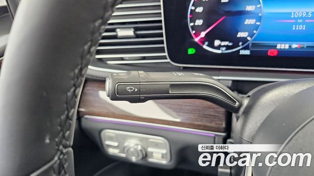 Mercedes-Benz GLE-Class 2026 — photo 28
