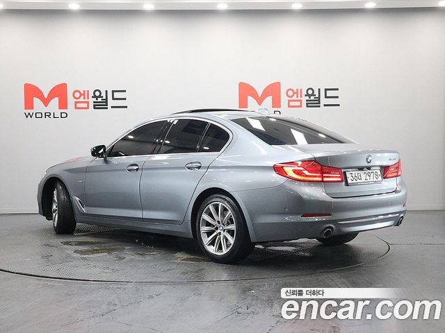 BMW 5-Series 2018 — photo 4