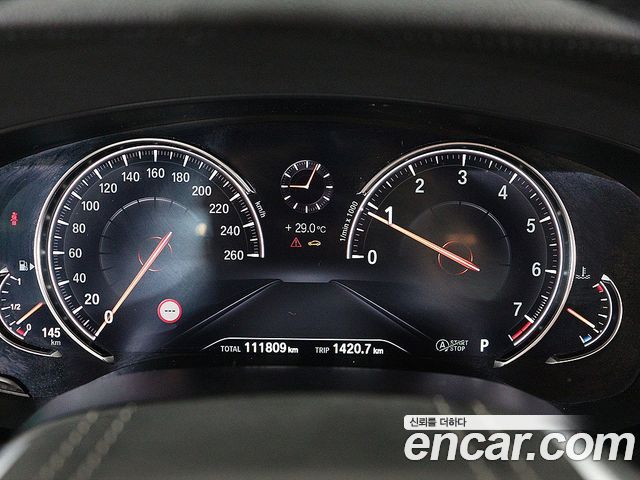 BMW 5-Series 2018 — photo 6