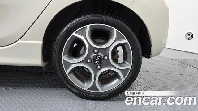 Kia morning 2014 — photo 7