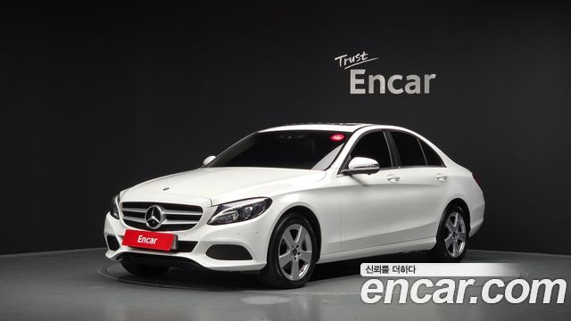 Mercedes-Benz C-Class 2017 — photo 1