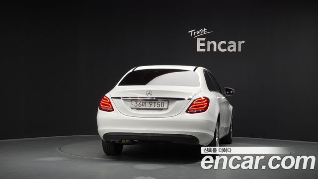 Mercedes-Benz C-Class 2017 — photo 4