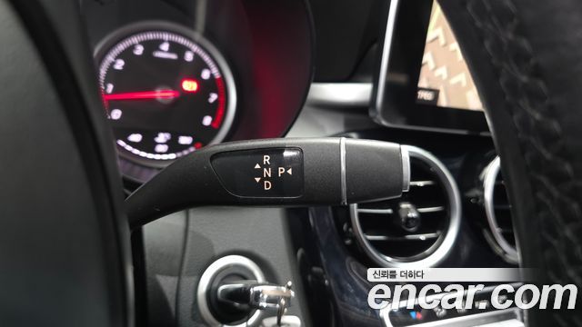 Mercedes-Benz C-Class 2017 — photo 9