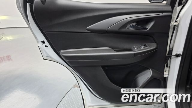Chevrolet Korea Trailblazer 2022 — photo 15