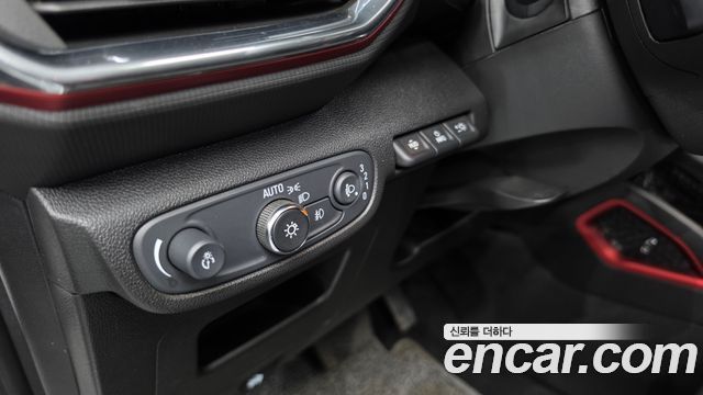 Chevrolet Korea Trailblazer 2022 — photo 28