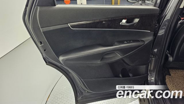 Kia Sorento 2017 — photo 15