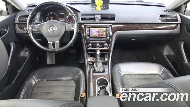 Volkswagen Passat 2014 — photo 7