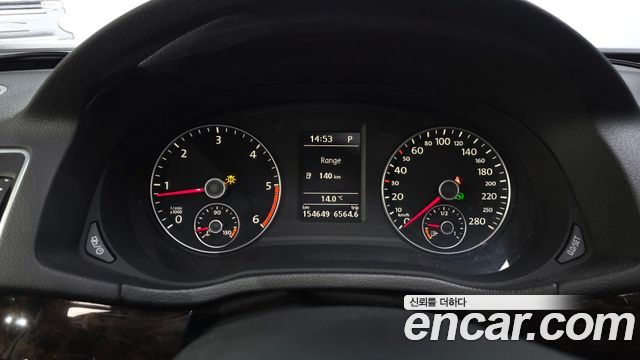 Volkswagen Passat 2014 — photo 8
