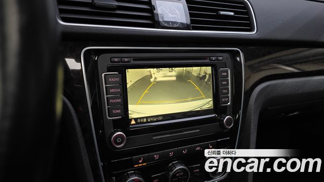 Volkswagen Passat 2014 — photo 14
