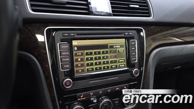 Volkswagen Passat 2014 — photo 15