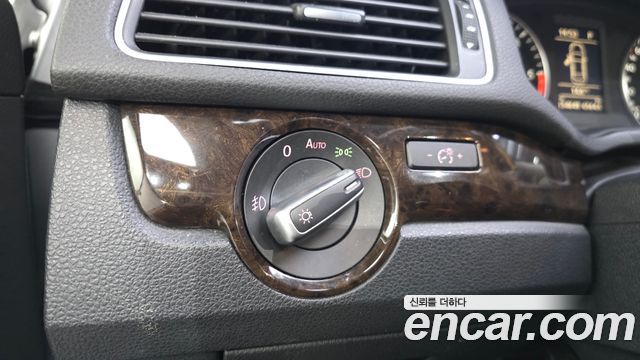 Volkswagen Passat 2014 — photo 19