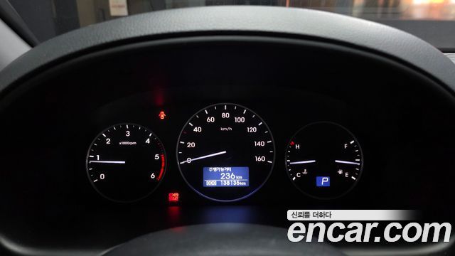 Hyundai Starex 2021 — photo 11