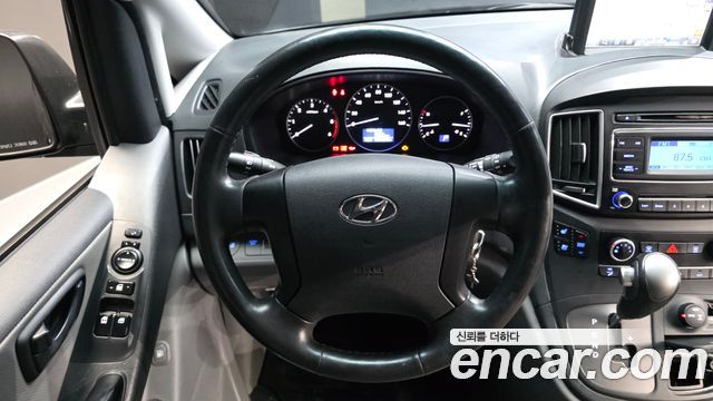 Hyundai Starex 2021 — photo 19