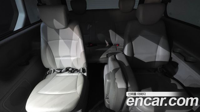 Hyundai Starex 2021 — photo 25