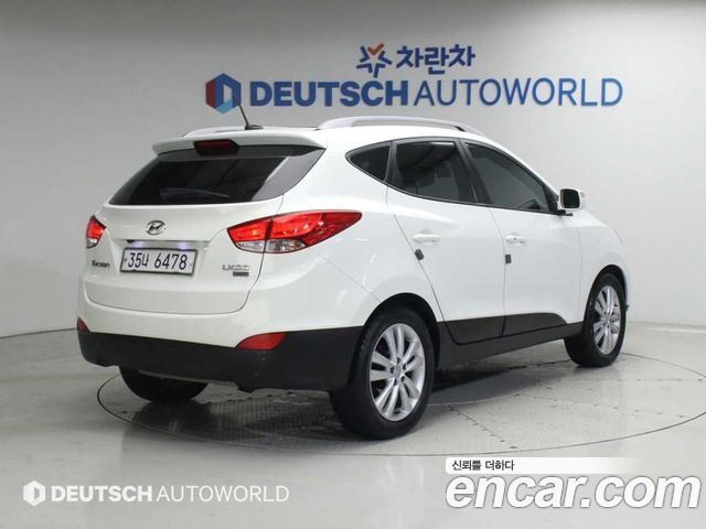 Hyundai Tucson 2011 — photo 2