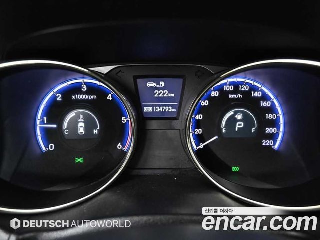 Hyundai Tucson 2011 — photo 8
