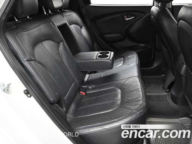 Hyundai Tucson 2011 — photo 12