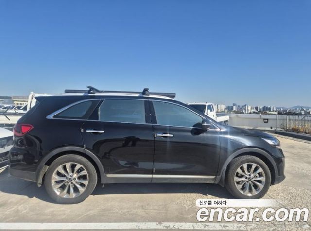 Kia Sorento 2018 — photo 8