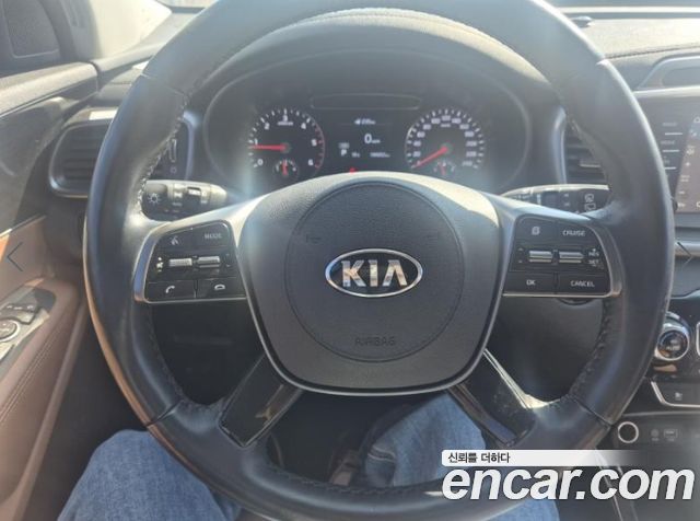 Kia Sorento 2018 — photo 11
