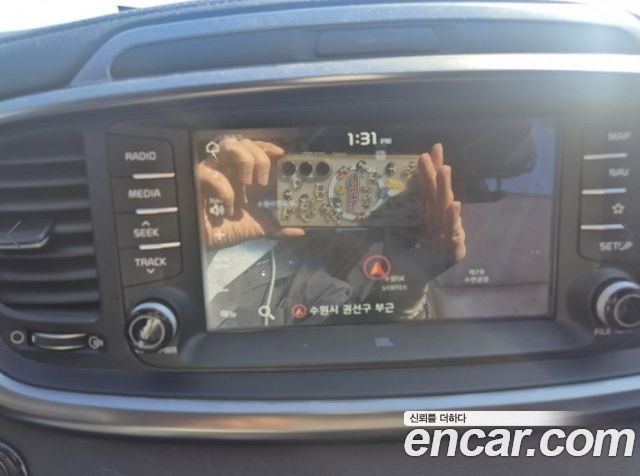 Kia Sorento 2018 — photo 12